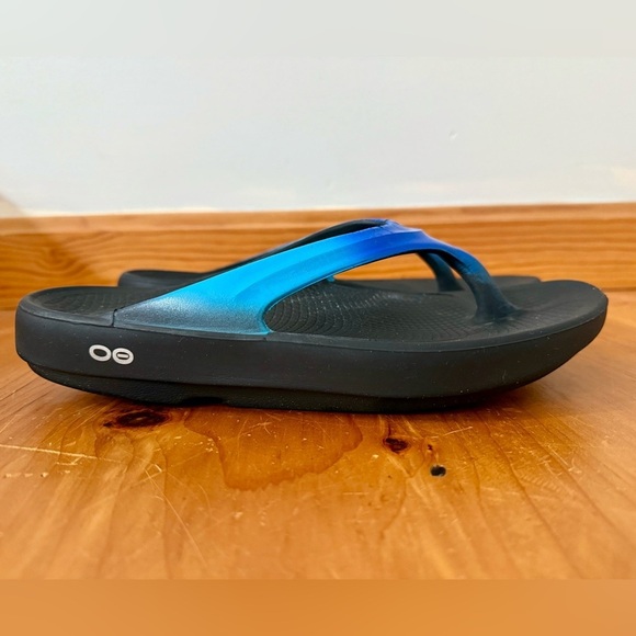 OOFOS Women's OOlala Luxe Recovery Slide Sandals | Size 10 (EU 41) - Picture 2 of 8